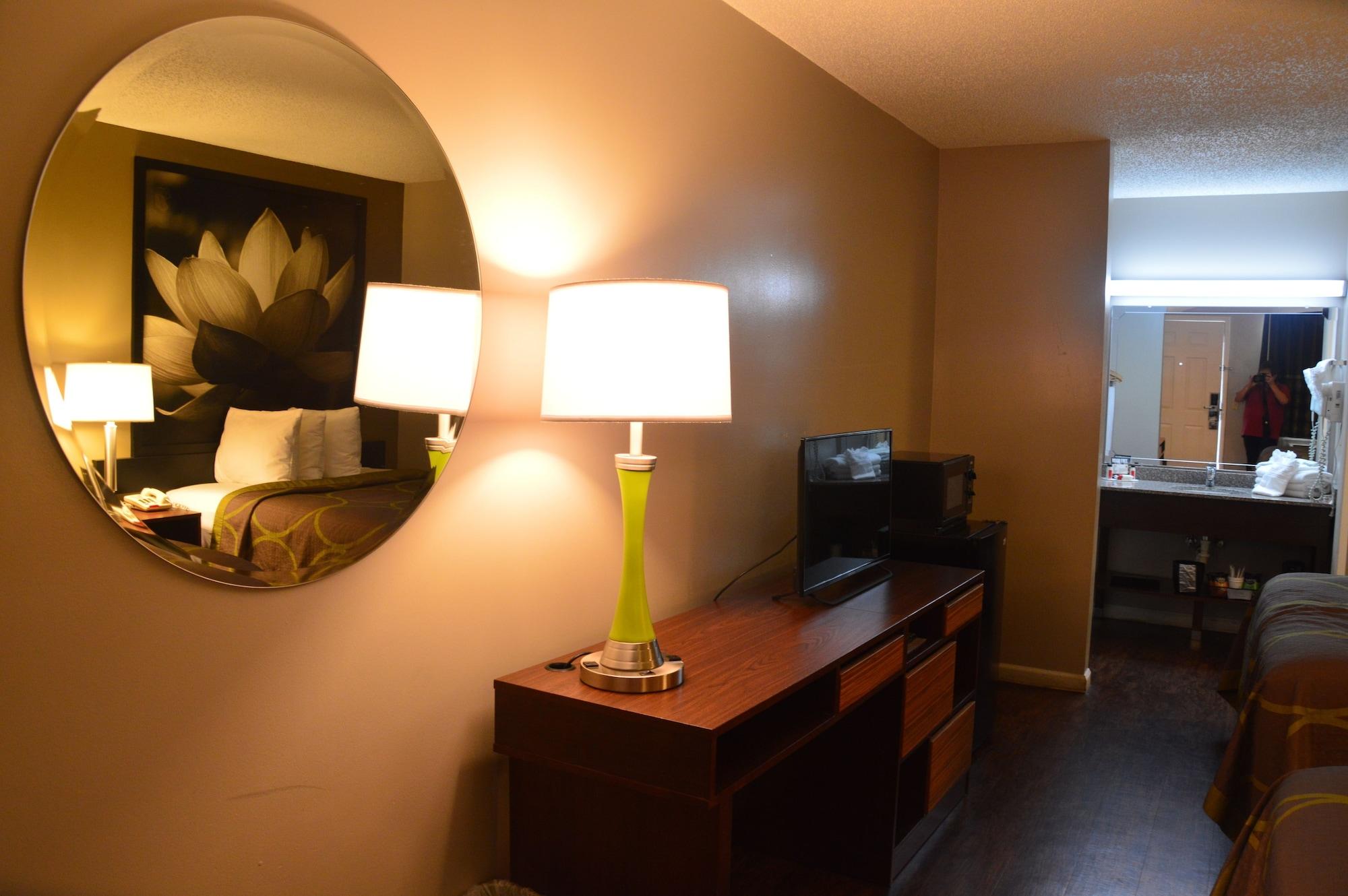 Super 8 By Wyndham Madison Hotel Kültér fotó